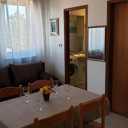 Apartament Vitalia *